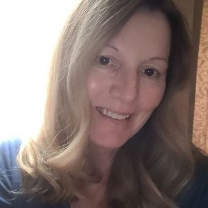 Meet your Posher, Connie